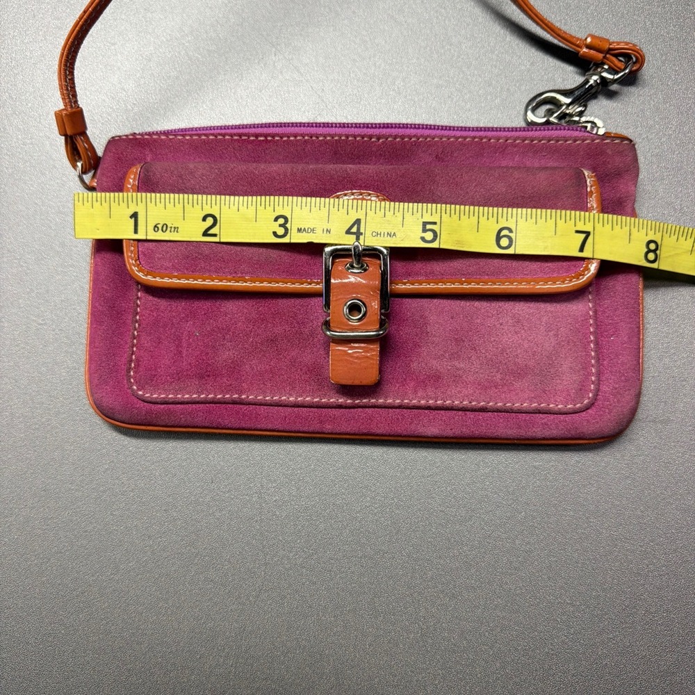 RARE VINTAGE Coach Pink Suede Leather Trim Buckle Zipper Wristlet Coin Wallet - Picture 8 of 9
